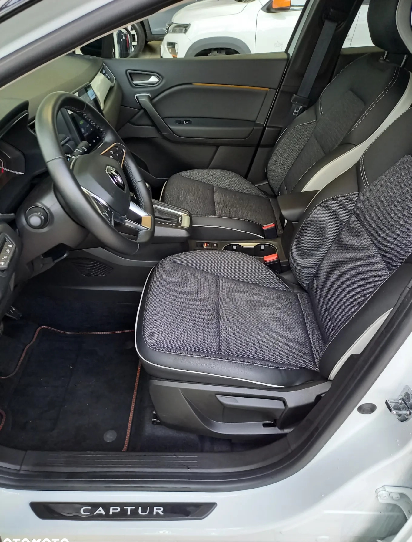 Renault Captur cena 116000 przebieg: 2617, rok produkcji 2022 z Bisztynek małe 301